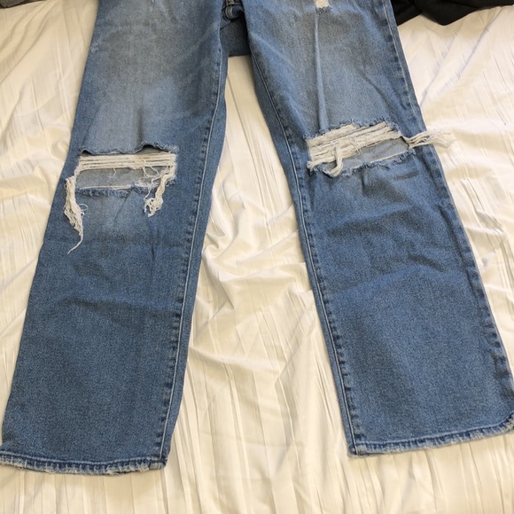 NWOT Hollister Dad Jeans. Size 3 Regular. Ultra High-Rise - Picture 5 of 5